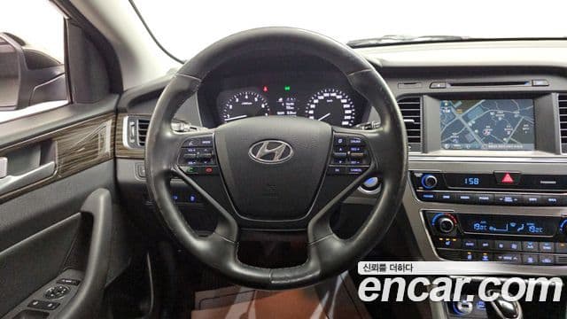 Hyundai LF Sonata 2.0 Smart, 2015 16