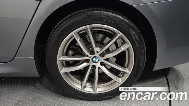 BMW 5시리즈 (G30) 520d xDrive M Sport Plus, 2017 все фото