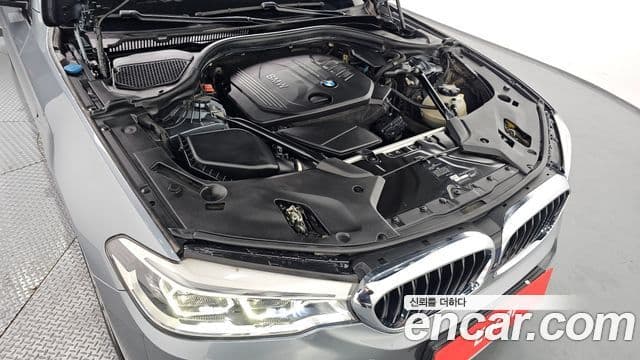 BMW 5시리즈 (G30) 520d xDrive M Sport Plus, 2017 6