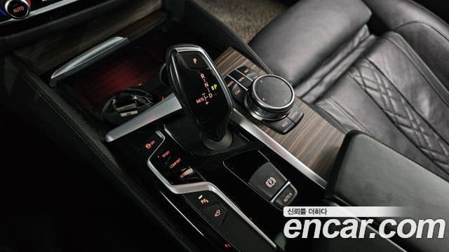 BMW 5시리즈 (G30) 520d xDrive M Sport Plus, 2017 9