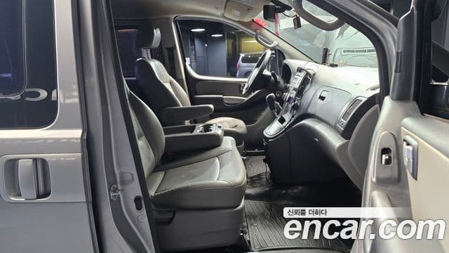 Hyundai Grand Starex CVX Luxury, 2016 11