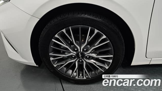 Kia The / новый New K3 2세대 Signature, 2024 все фото