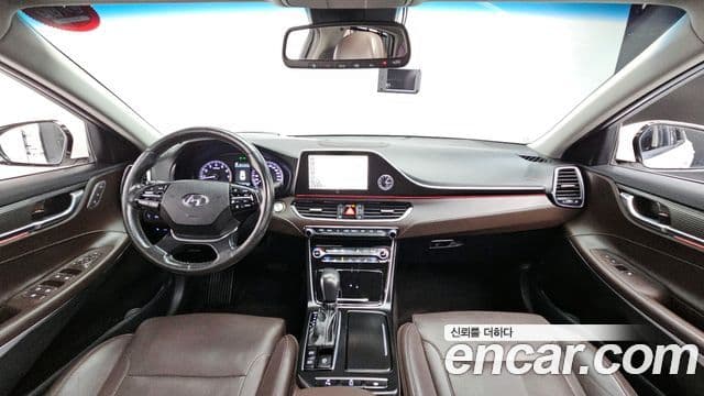 Hyundai Grandeur IG 3.0 LPi Exclusive (арендный автомобиль), 2018 7