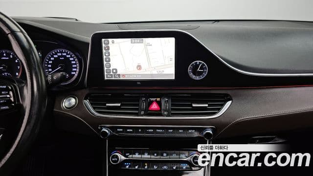 Hyundai Grandeur IG 3.0 LPi Exclusive (арендный автомобиль), 2018 16