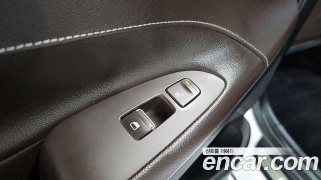 Hyundai Grandeur IG 3.0 LPi Exclusive (арендный автомобиль), 2018 18