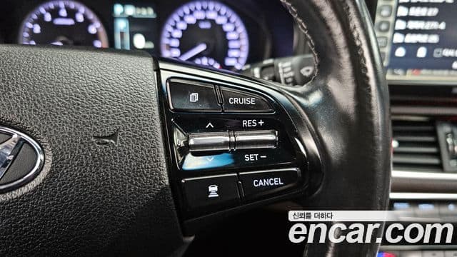Hyundai Grandeur IG 3.0 LPi Exclusive (арендный автомобиль), 2018 20