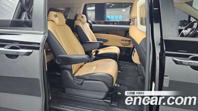 Kia Carnival 4세대 Prestige, 2022 12