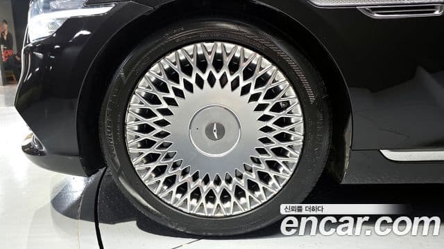 Genesis G90 Premium Luxury, 2019 все фото