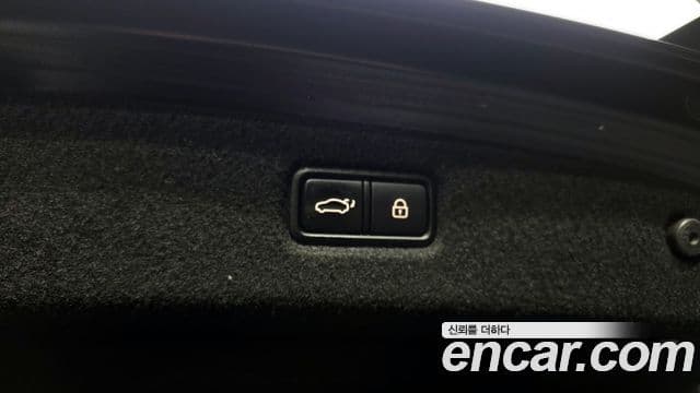 Genesis G90 Premium Luxury, 2019 19