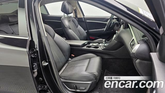 Genesis The / новый New G70, 2023 10