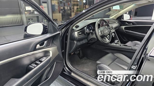 Genesis The / новый New G70, 2023 11