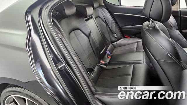 Genesis The / новый New G70, 2023 12