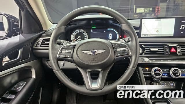 Genesis The / новый New G70, 2023 13