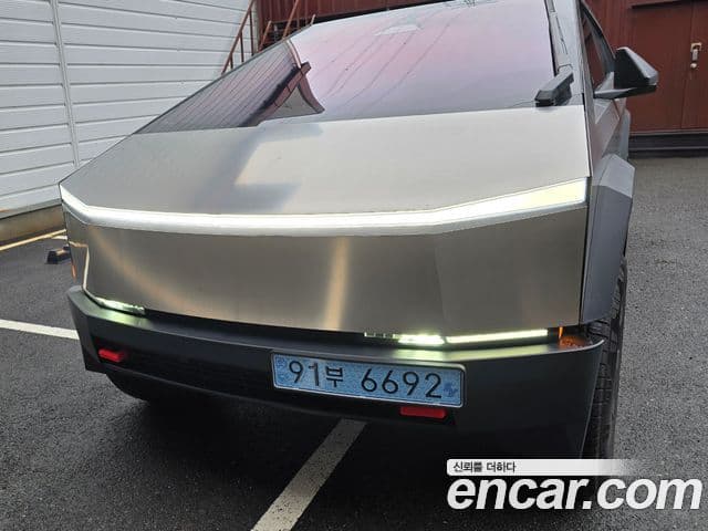 Tesla 사이버트럭 Cyberbeast, 2026 1