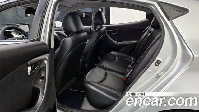 Hyundai Avante MD Premier, 2012 13