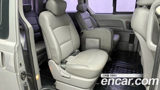 Hyundai Grand Starex CVX Luxury, 2012 12