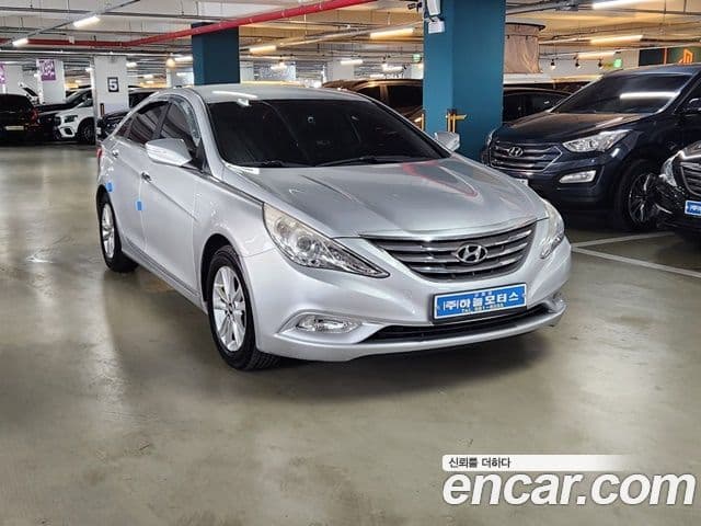 Hyundai YF Sonata Prime, 2012 3