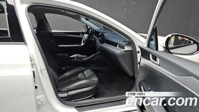 Kia K5 3세대 Prestige, 2023 18