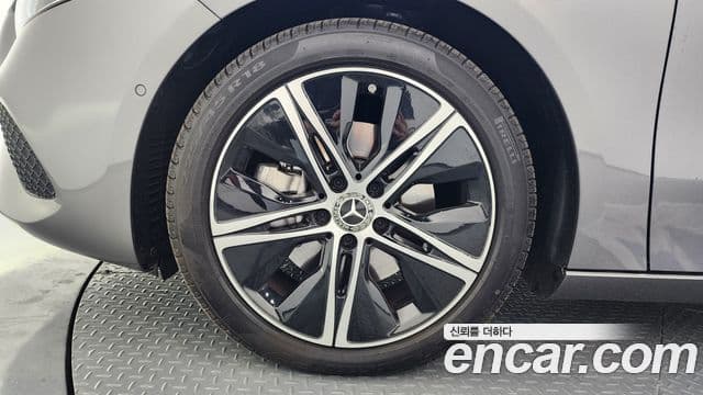 Mercedes-Benz A-класс W177 A220 седан, 2025 все фото