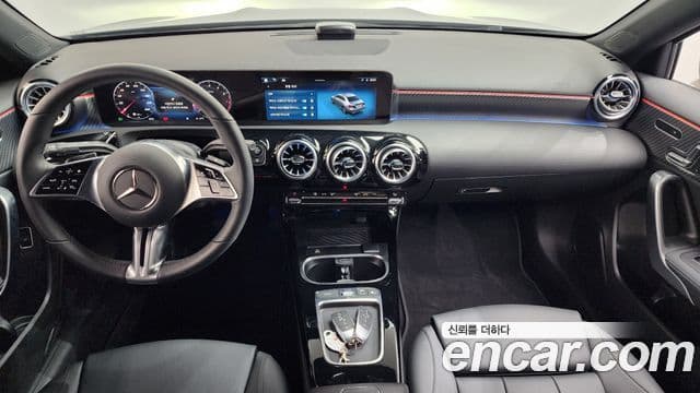 Mercedes-Benz A-класс W177 A220 седан, 2025 7