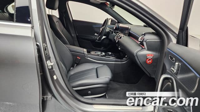 Mercedes-Benz A-класс W177 A220 седан, 2025 11