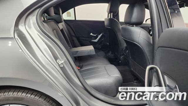 Mercedes-Benz A-класс W177 A220 седан, 2025 12