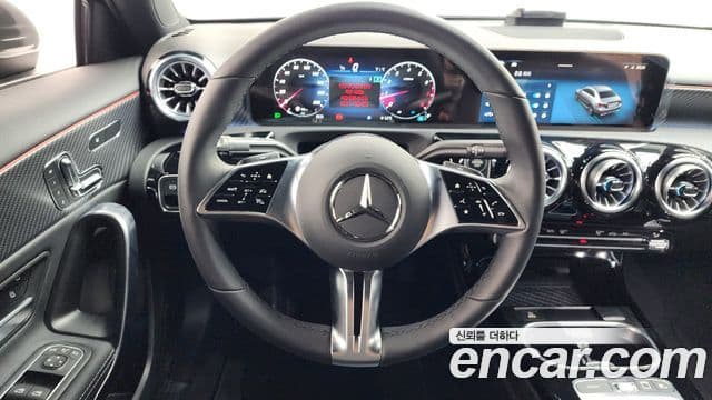 Mercedes-Benz A-класс W177 A220 седан, 2025 13
