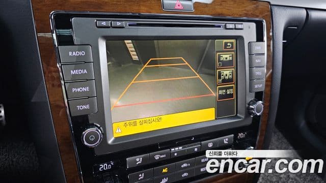 Volkswagen 페이톤 VW611, 2011 17