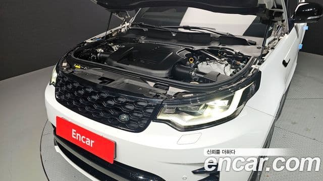 Land Rover Discovery 5 P360 R-Dynamic SE, 2022 6