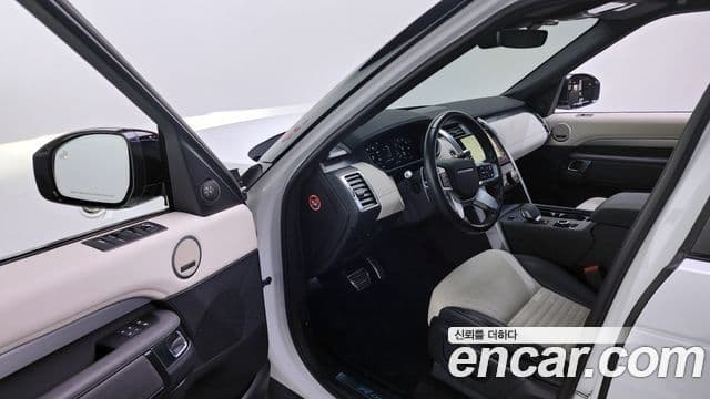 Land Rover Discovery 5 P360 R-Dynamic SE, 2022 10