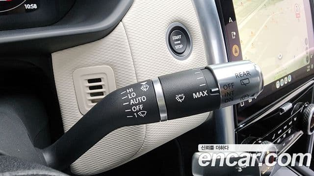 Land Rover Discovery 5 P360 R-Dynamic SE, 2022 14