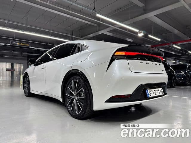 Toyota 프리우스 5세대 2.0 XLE, 2024 6