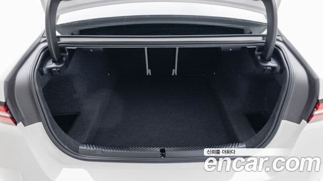 BMW 5시리즈 (G60), 2025 11