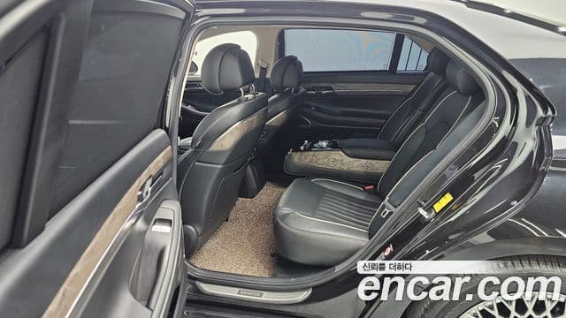 Genesis G90 Premium Luxury, 2019 12