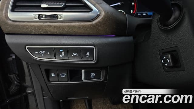 Genesis G90 Premium Luxury, 2019 15