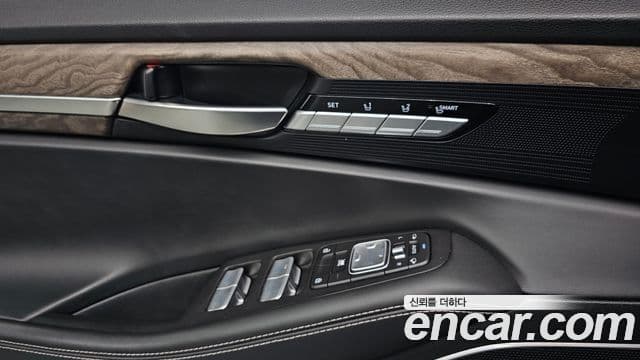 Genesis G90 Premium Luxury, 2019 17