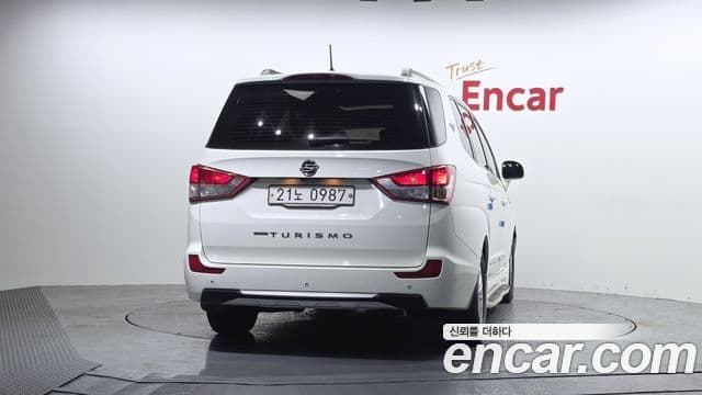 KG모빌리티(SsangYong) Korando 투리스모 4WD TX 9인승, 2016 4