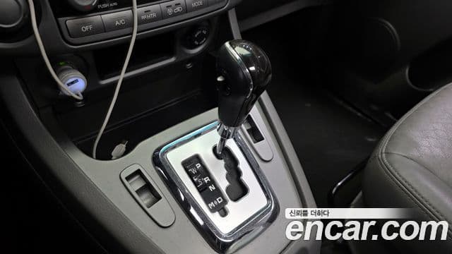 KG모빌리티(SsangYong) Korando 투리스모 4WD TX 9인승, 2016 9