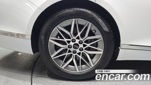 Genesis G80 (RG3) бензин 2.5 турбо AWD, 2025 все фото