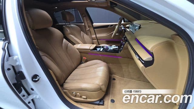 Genesis G80 (RG3) бензин 2.5 турбо AWD, 2025 11