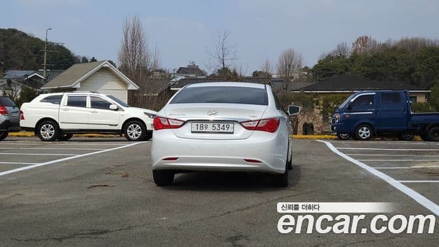 Hyundai YF Sonata Luxury, 2012 4