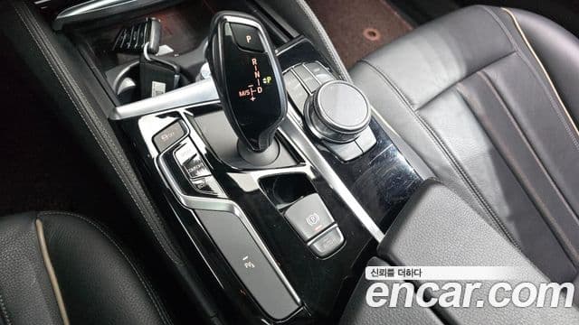 BMW 5시리즈 (G30) 520d Luxury Special Edition, 2018 9