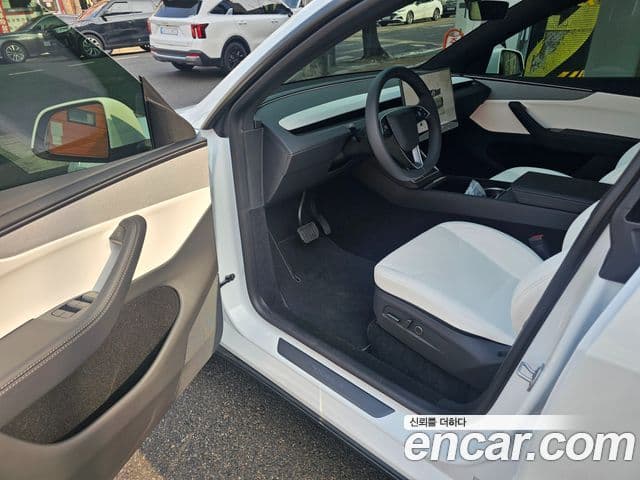 Tesla модель Y, 2026 8