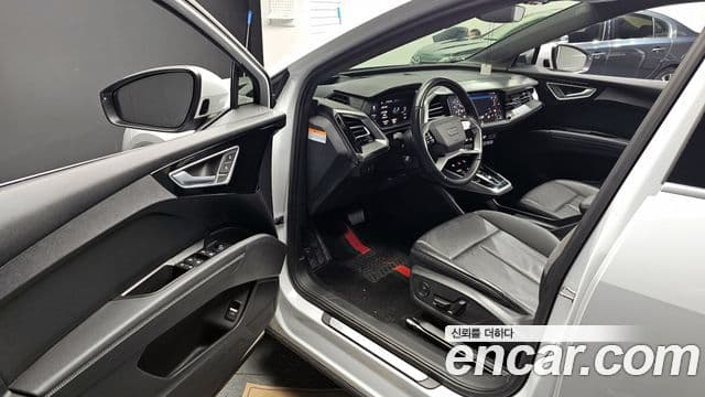 Audi Q4 e-Tron (F4) Premium, 2022 10