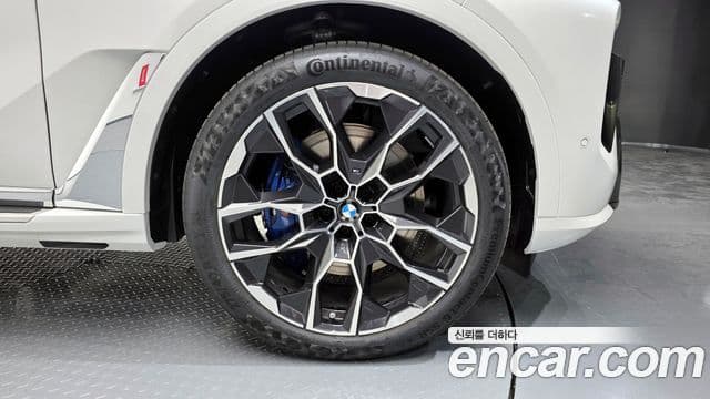 BMW X7 (G07) xDrive 40i M Sport 6인승, 2026 все фото