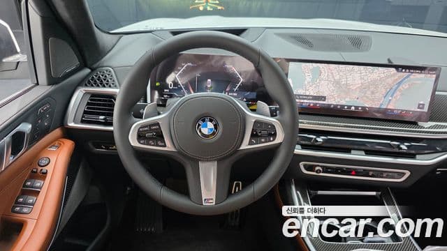 BMW X7 (G07) xDrive 40i M Sport 6인승, 2026 13