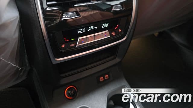 BMW X7 (G07) xDrive 40i M Sport 6인승, 2026 17