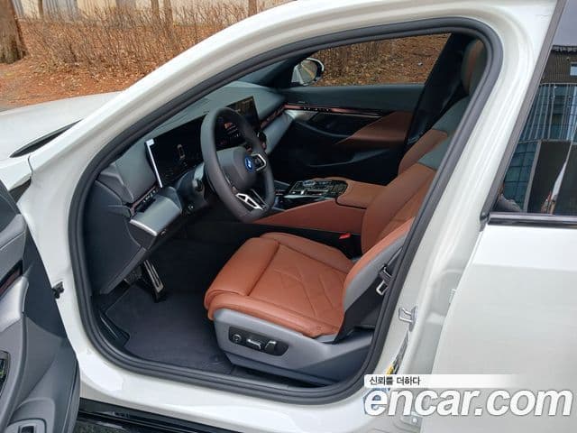 BMW 5시리즈 (G60) 530e M Sport, 2026 10
