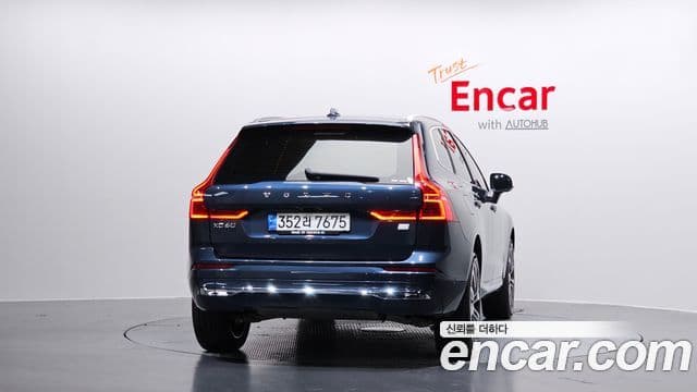 Volvo XC60 2세대 T8 Inscription, 2022 4