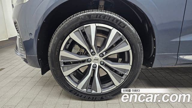 Volvo XC60 2세대 T8 Inscription, 2022 все фото